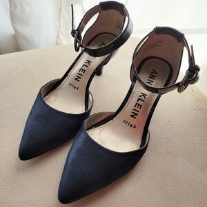 Anne Klein Navy Blue Ankle Strap Mid Heels Size 6.5